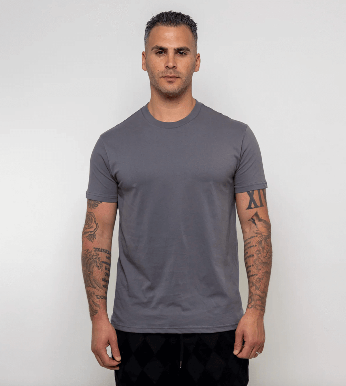 Essential Gray T-Shirt – Crew Neck